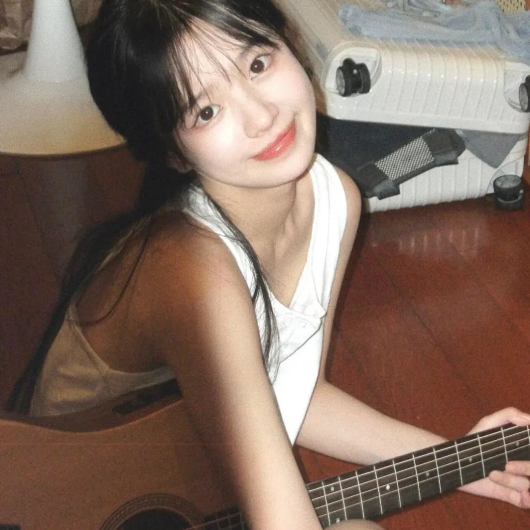 彼女